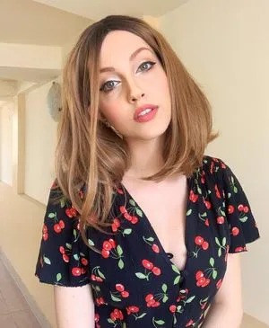 Mona Schon / Italian Streamer / monaschon nude photo #0038