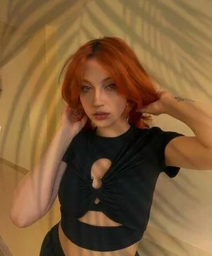 Mona Schon / Italian Streamer / monaschon nude photo #0094