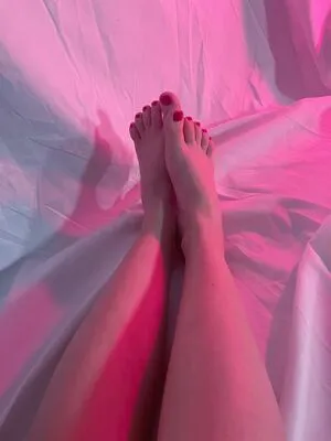 Mona Schon / Italian Streamer / monaschon nude photo #0117