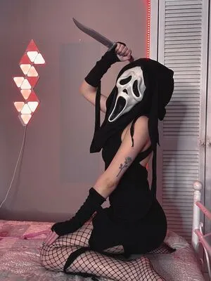 Mona Schon / Italian Streamer / monaschon nude photo #0119