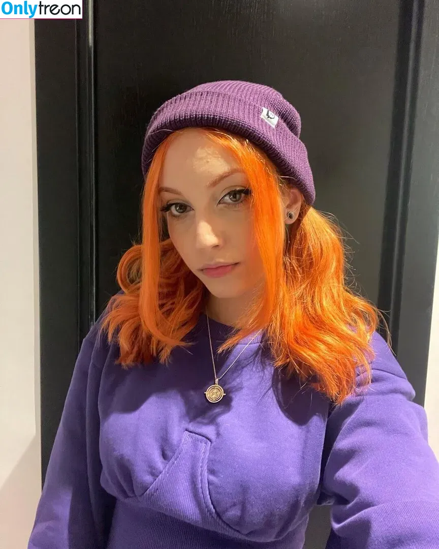 Mona Schon nude photo #0005 (Italian Streamer / monaschon)
