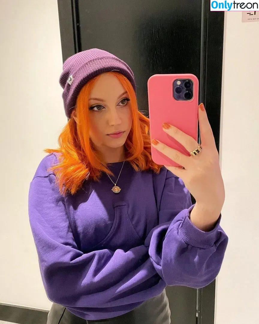 Mona Schon nude photo #0006 (Italian Streamer / monaschon)