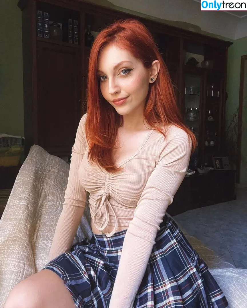 Mona Schon nude photo #0024 (Italian Streamer / monaschon)