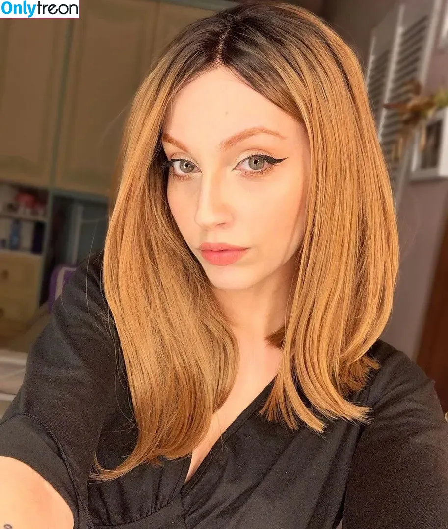 Mona Schon nude photo #0031 (Italian Streamer / monaschon)