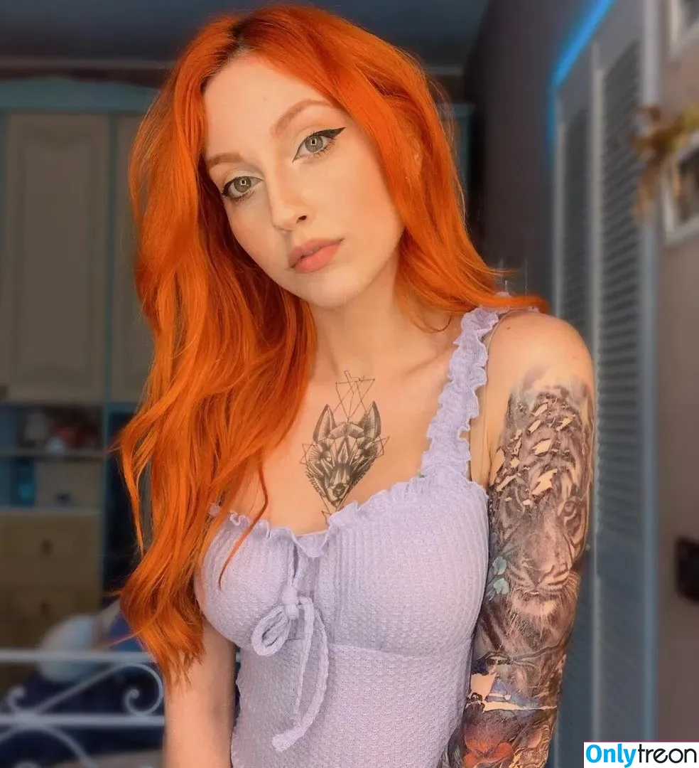 Mona Schon nude photo #0032 (Italian Streamer / monaschon)