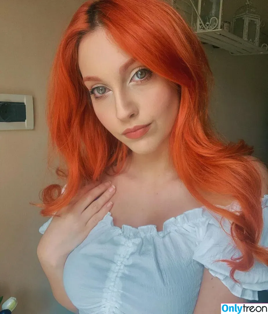 Mona Schon nude photo #0034 (Italian Streamer / monaschon)