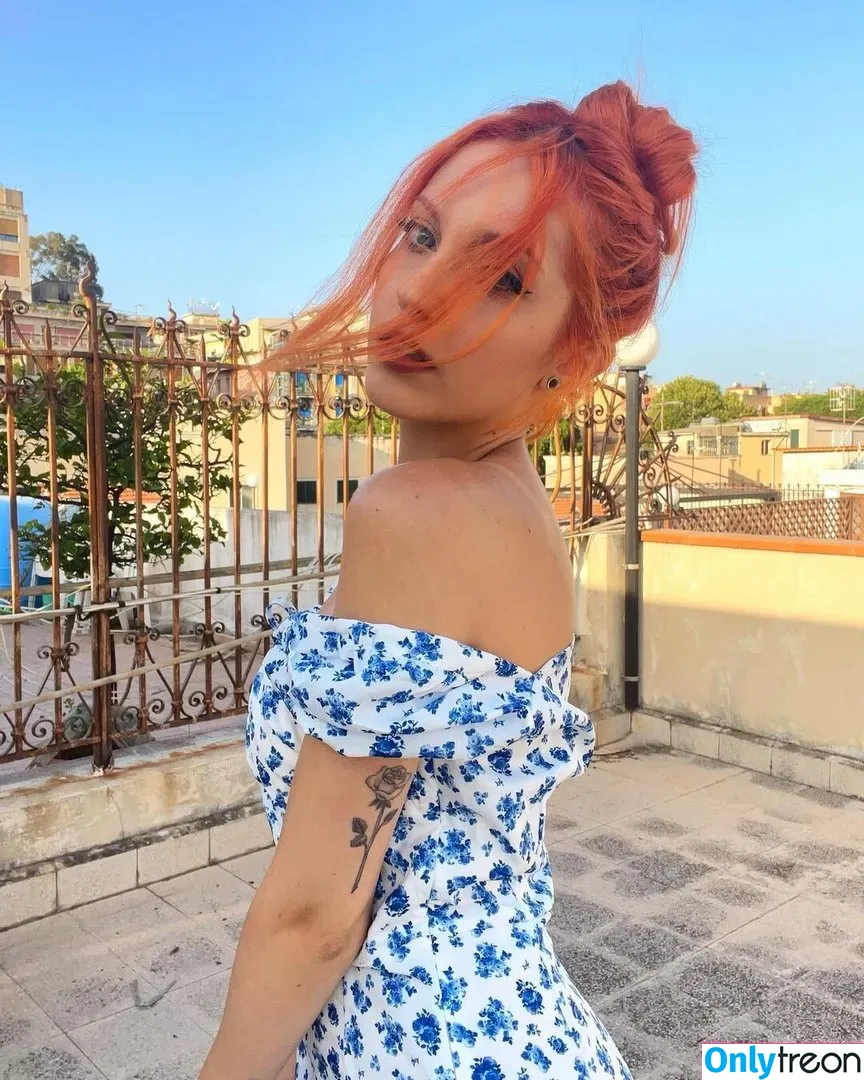 Mona Schon nude photo #0045 (Italian Streamer / monaschon)