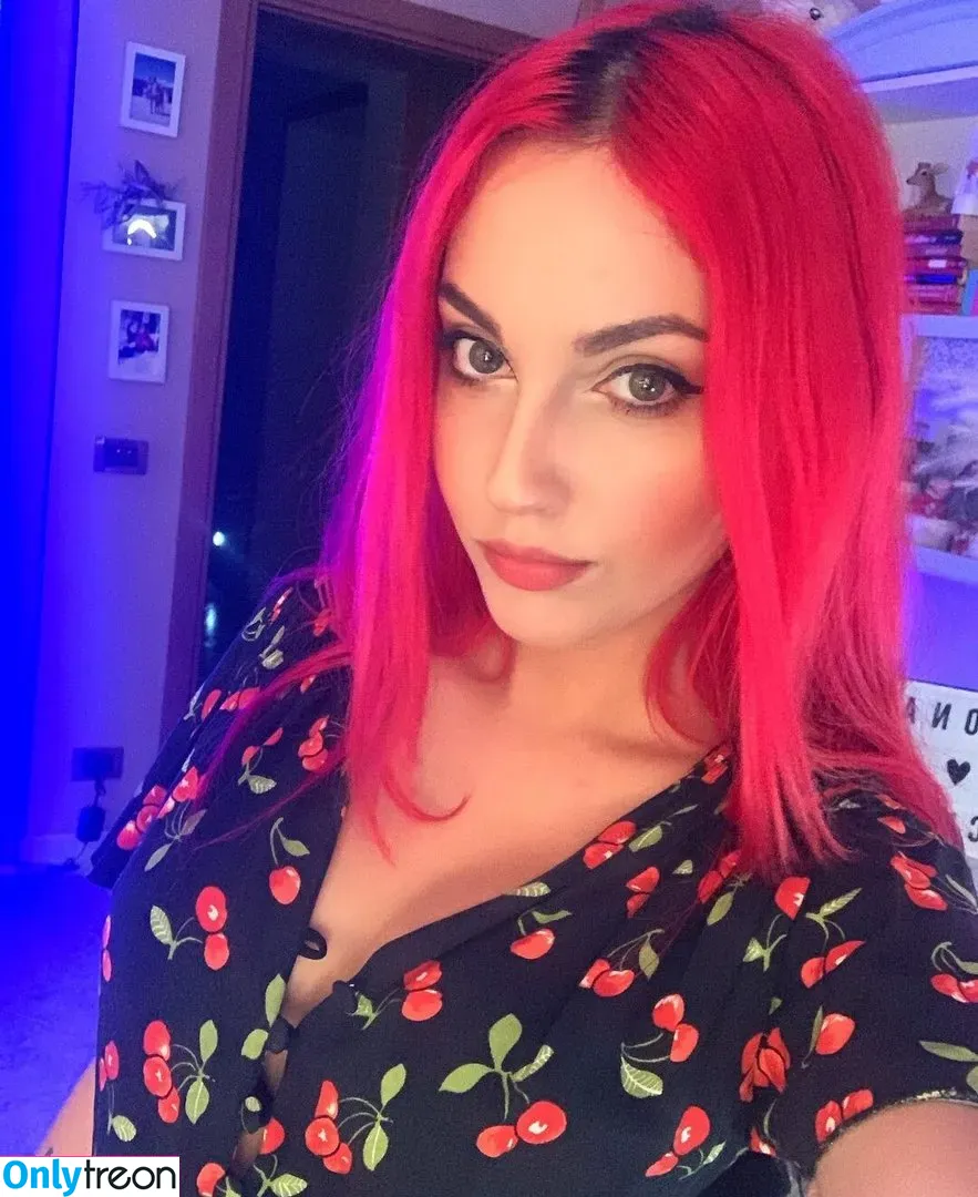 Mona Schon nude photo #0054 (Italian Streamer / monaschon)