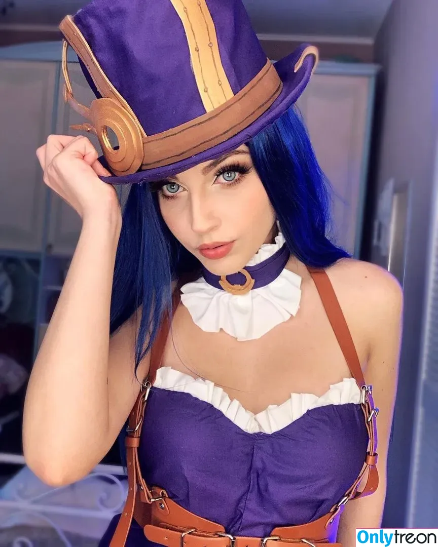 Mona Schon nude photo #0061 (Italian Streamer / monaschon)