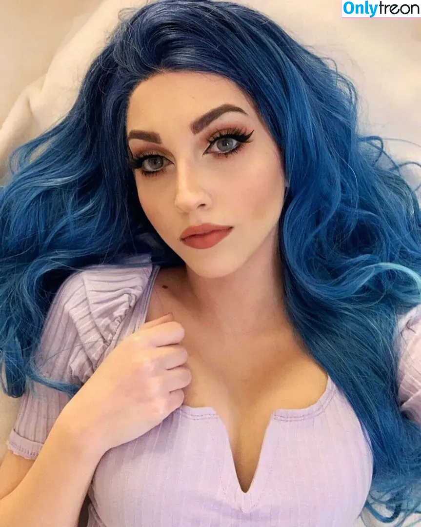 Mona Schon nude photo #0063 (Italian Streamer / monaschon)