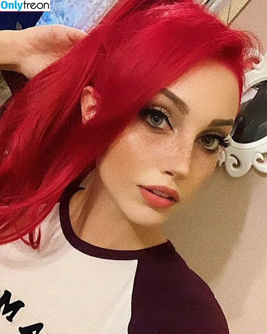 Mona Schon nude photo #0089 (Italian Streamer / monaschon)