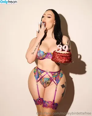 moneybirdettefree / moneybirdette nude photo #0002