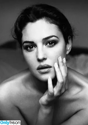 Monica Bellucci / aMonicaBellucci / bellucciginebra / monicabellucciofficiel nude photo #0262