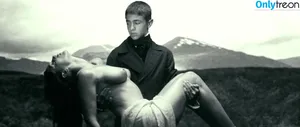 Monica Bellucci / aMonicaBellucci / bellucciginebra / monicabellucciofficiel nude photo #0316