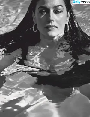 Monica Bellucci / aMonicaBellucci / bellucciginebra / monicabellucciofficiel nude photo #0470