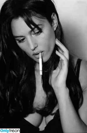 Monica Bellucci / aMonicaBellucci / bellucciginebra / monicabellucciofficiel nude photo #0587