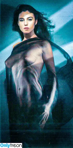 Monica Bellucci / aMonicaBellucci / bellucciginebra / monicabellucciofficiel nude photo #0638