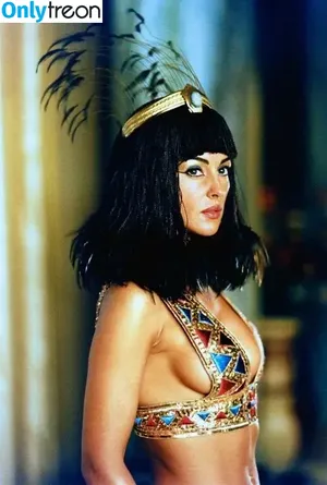 Monica Bellucci / aMonicaBellucci / bellucciginebra / monicabellucciofficiel nude photo #0647
