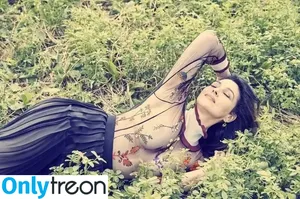 Monica Bellucci / aMonicaBellucci / bellucciginebra / monicabellucciofficiel nude photo #0729