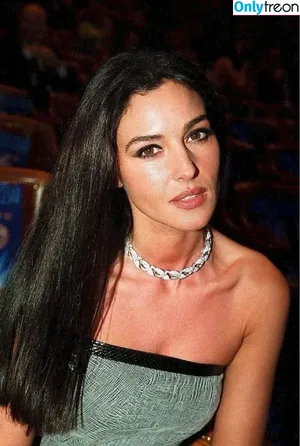 Monica Bellucci / aMonicaBellucci / bellucciginebra / monicabellucciofficiel nude photo #0783