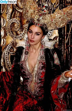 Monica Bellucci / aMonicaBellucci / bellucciginebra / monicabellucciofficiel nude photo #0807