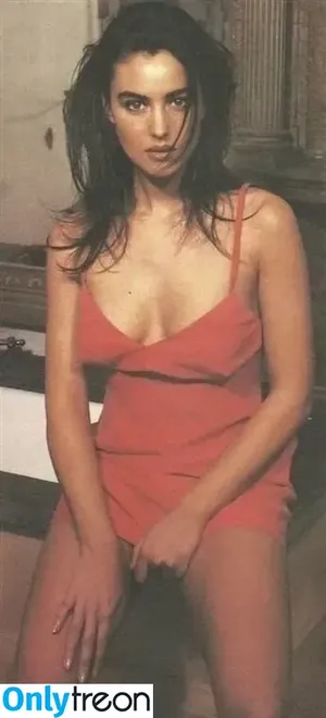 Monica Bellucci / aMonicaBellucci / bellucciginebra / monicabellucciofficiel nude photo #0819