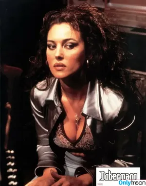 Monica Bellucci / aMonicaBellucci / bellucciginebra / monicabellucciofficiel nude photo #0971