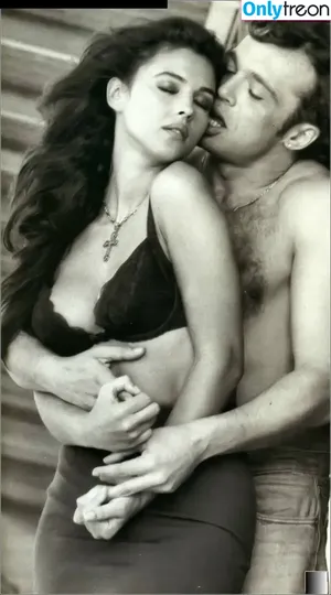 Monica Bellucci / aMonicaBellucci / bellucciginebra / monicabellucciofficiel nude photo #0974