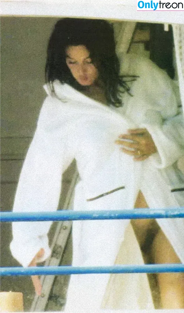 Monica Bellucci nude photo #0005 (aMonicaBellucci / bellucciginebra / monicabellucciofficiel)