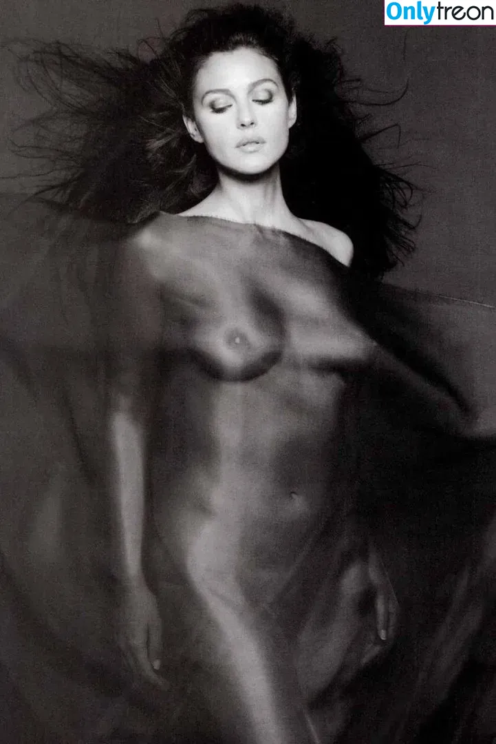 Monica Bellucci nude photo #0009 (aMonicaBellucci / bellucciginebra / monicabellucciofficiel)