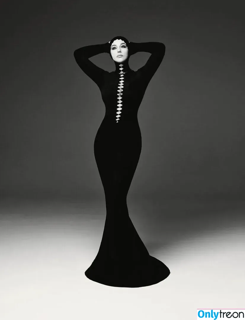 Monica Bellucci nude photo #0033 (aMonicaBellucci / bellucciginebra / monicabellucciofficiel)