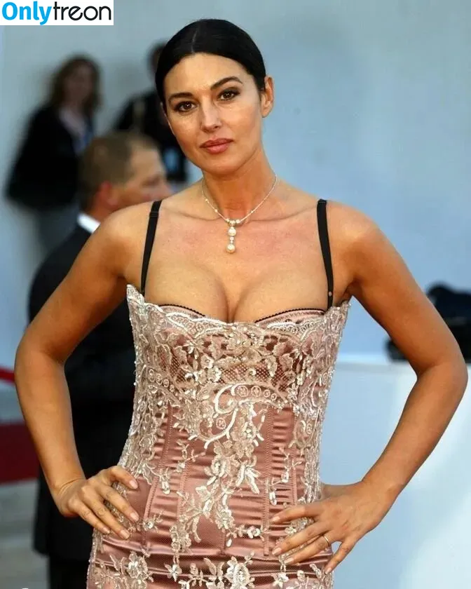 Monica Bellucci nude photo #0078 (aMonicaBellucci / bellucciginebra / monicabellucciofficiel)