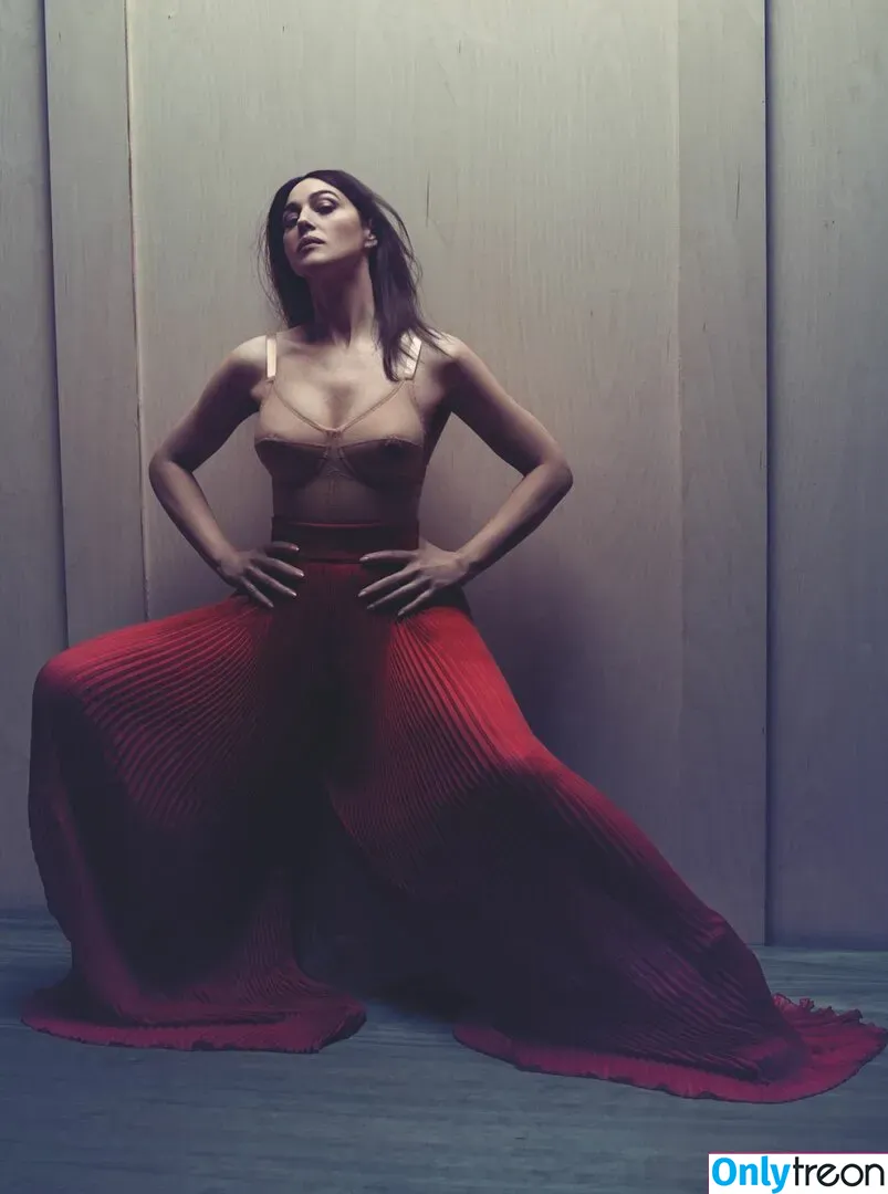 Monica Bellucci nude photo #0082 (aMonicaBellucci / bellucciginebra / monicabellucciofficiel)