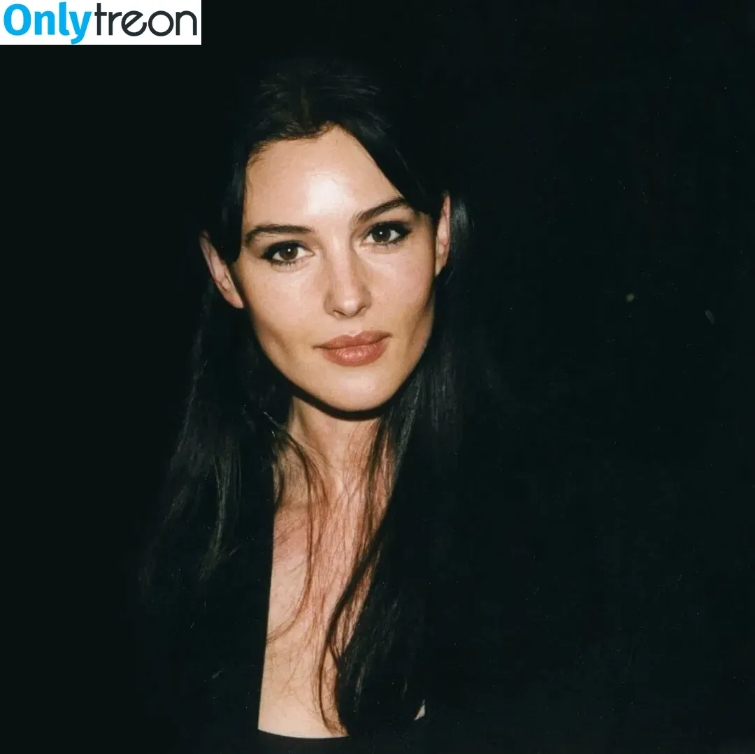 Monica Bellucci nude photo #0241 (aMonicaBellucci / bellucciginebra / monicabellucciofficiel)
