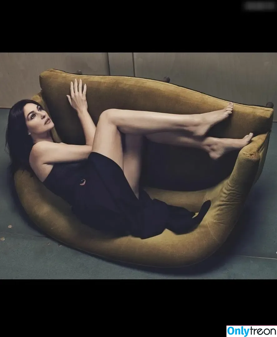 Monica Bellucci nude photo #0434 (aMonicaBellucci / bellucciginebra / monicabellucciofficiel)