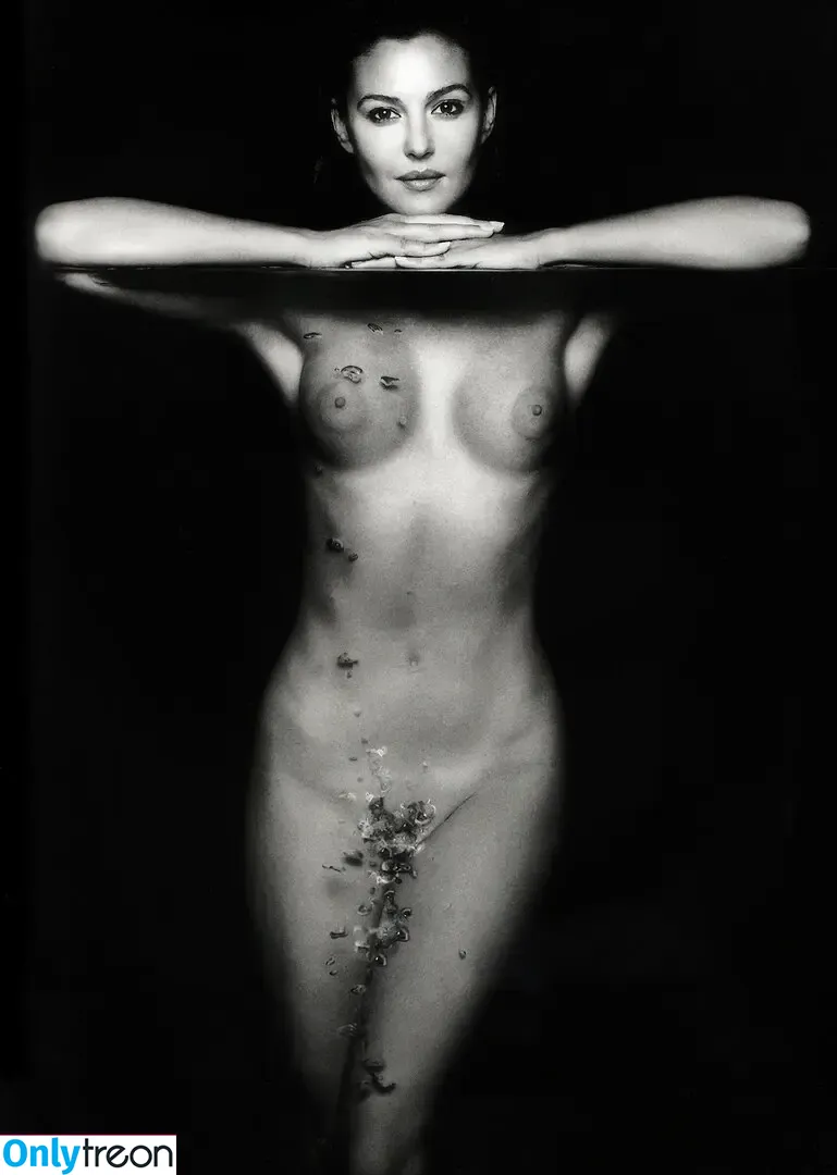 Monica Bellucci nude photo #0625 (aMonicaBellucci / bellucciginebra / monicabellucciofficiel)