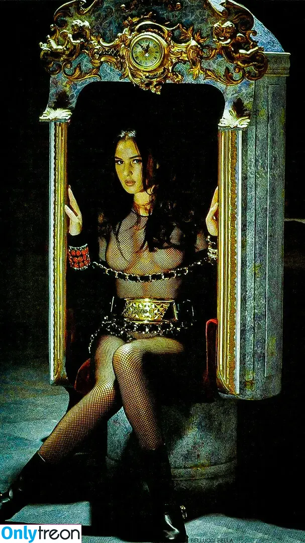 Monica Bellucci nude photo #0639 (aMonicaBellucci / bellucciginebra / monicabellucciofficiel)