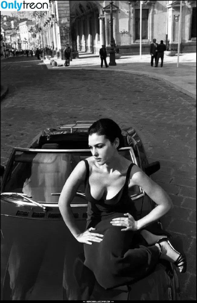 Monica Bellucci nude photo #0854 (aMonicaBellucci / bellucciginebra / monicabellucciofficiel)
