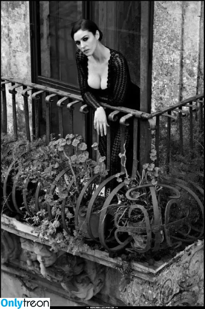 Monica Bellucci nude photo #0880 (aMonicaBellucci / bellucciginebra / monicabellucciofficiel)