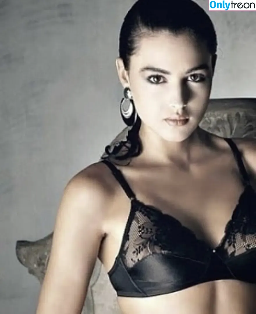 Monica Bellucci nude photo #0925 (aMonicaBellucci / bellucciginebra / monicabellucciofficiel)