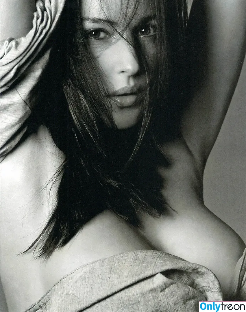 Monica Bellucci nude photo #0972 (aMonicaBellucci / bellucciginebra / monicabellucciofficiel)