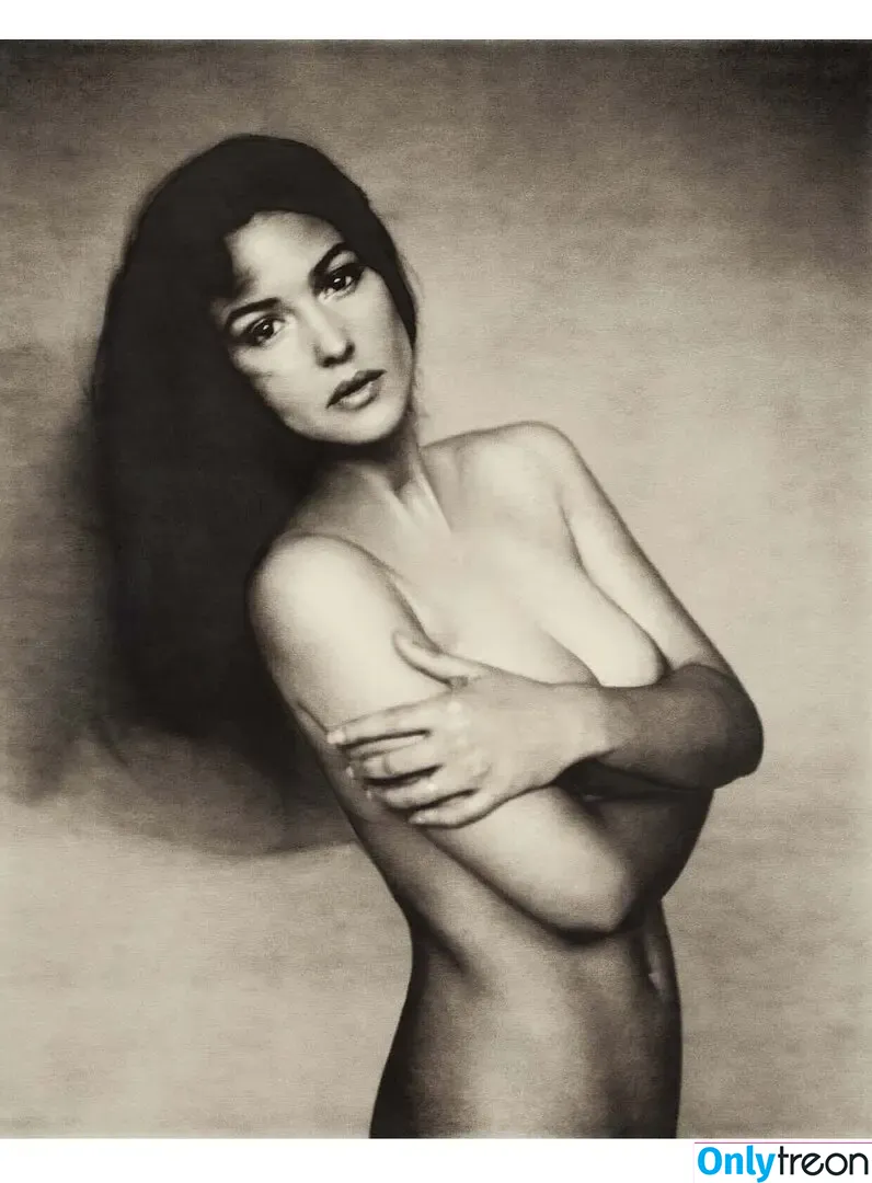 Monica Bellucci nude photo #0999 (aMonicaBellucci / bellucciginebra / monicabellucciofficiel)