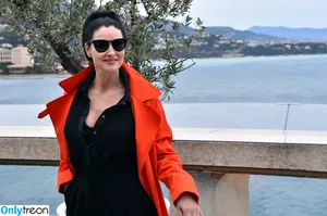 Monica Bellucci / aMonicaBellucci / bellucciginebra / monicabellucciofficiel nude photo #1021