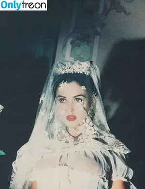 Monica Bellucci / aMonicaBellucci / bellucciginebra / monicabellucciofficiel nude photo #1060