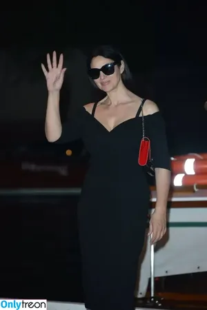 Monica Bellucci / aMonicaBellucci / bellucciginebra / monicabellucciofficiel nude photo #1075