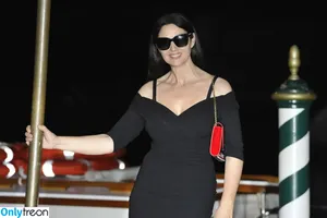 Monica Bellucci / aMonicaBellucci / bellucciginebra / monicabellucciofficiel nude photo #1078