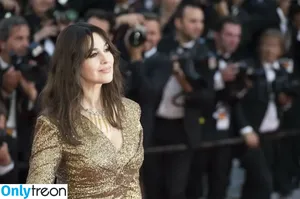 Monica Bellucci / aMonicaBellucci / bellucciginebra / monicabellucciofficiel nude photo #1156