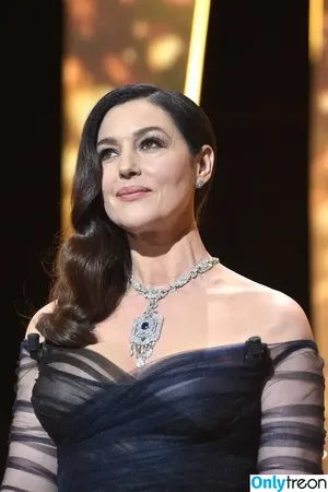 Monica Bellucci / aMonicaBellucci / bellucciginebra / monicabellucciofficiel nude photo #1165