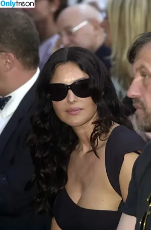 Monica Bellucci / aMonicaBellucci / bellucciginebra / monicabellucciofficiel nude photo #1207