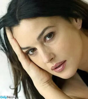 Monica Bellucci / aMonicaBellucci / bellucciginebra / monicabellucciofficiel nude photo #1214